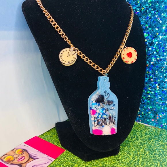alice in wonderland Jewelry - Alice in wonderland necklace